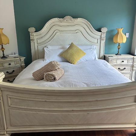 Whitfords Delight Bed & Breakfast เพิร์ท ภายนอก รูปภาพ