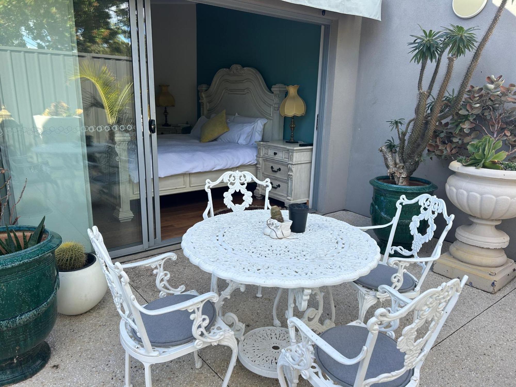 Whitfords Delight Bed & Breakfast เพิร์ท ภายนอก รูปภาพ