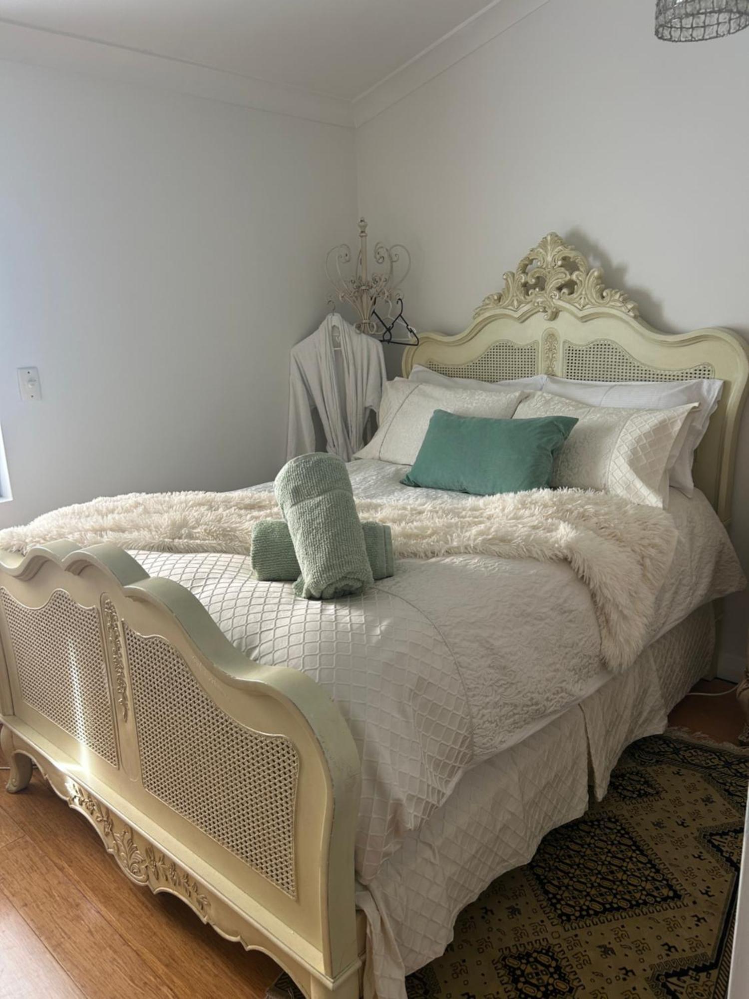 Whitfords Delight Bed & Breakfast เพิร์ท ภายนอก รูปภาพ